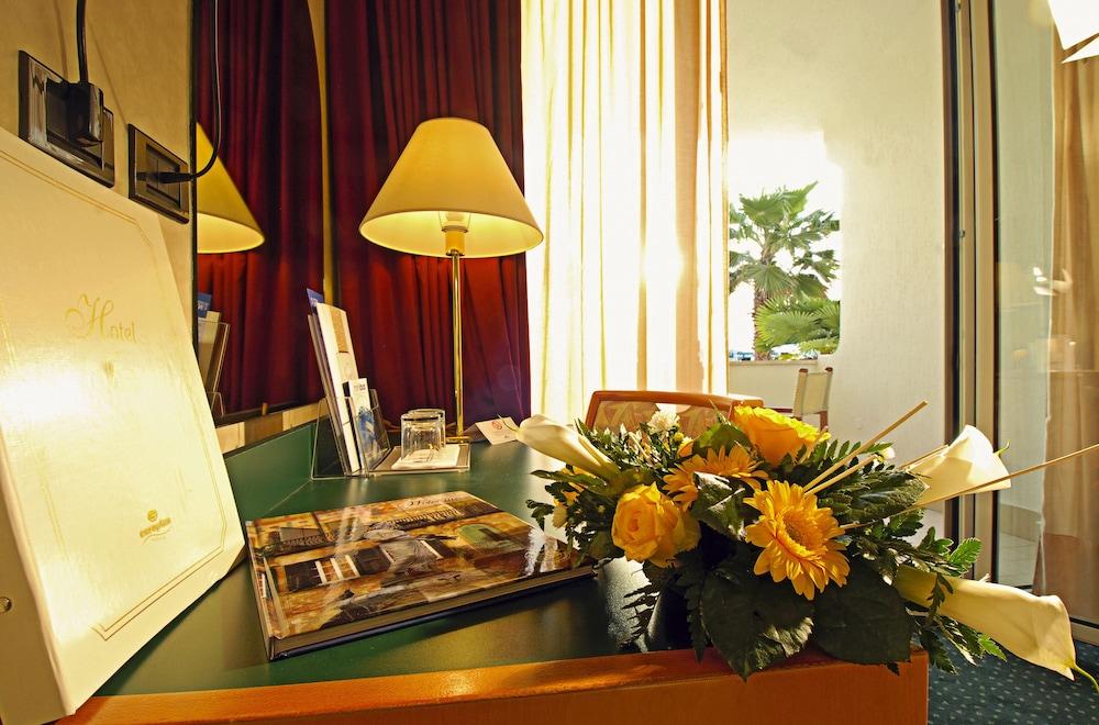 Hotel Nettuno باردولينو المظهر الخارجي الصورة