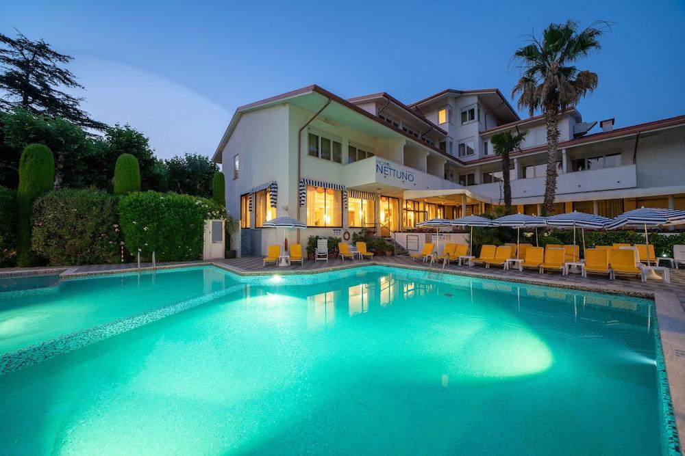 Hotel Nettuno باردولينو المظهر الخارجي الصورة