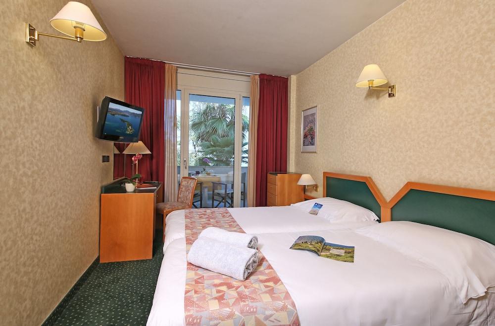 Hotel Nettuno باردولينو المظهر الخارجي الصورة