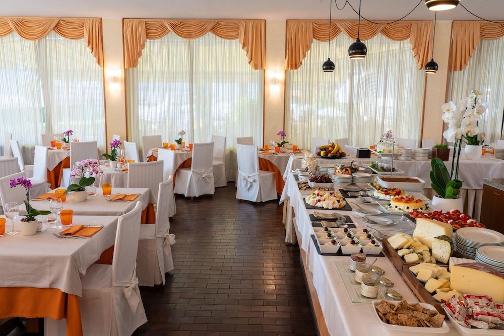 Hotel Nettuno باردولينو المظهر الخارجي الصورة