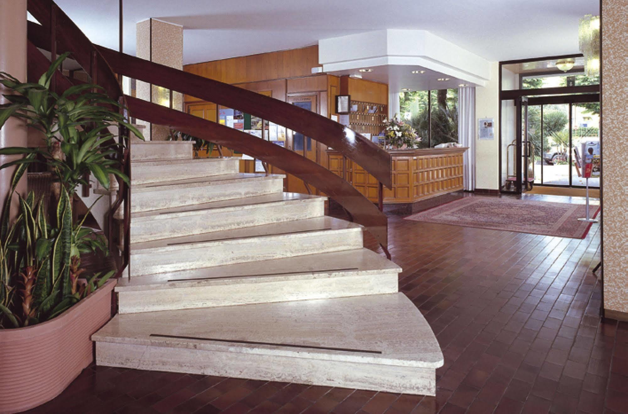 Hotel Nettuno باردولينو المظهر الخارجي الصورة